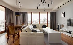 Hlonda Deluxe Apartment With Terrace