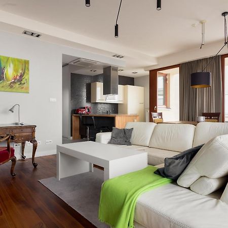 Hlonda Deluxe Apartment With Terrace Варшава Екстер'єр фото