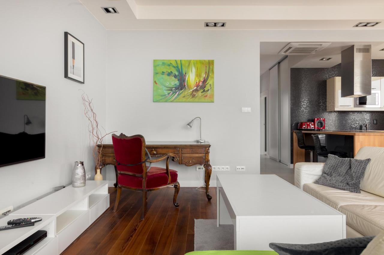 Hlonda Deluxe Apartment With Terrace Варшава Екстер'єр фото