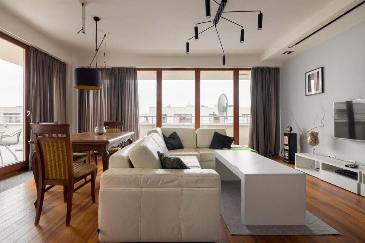 Hlonda Deluxe Apartment With Terrace Варшава Екстер'єр фото