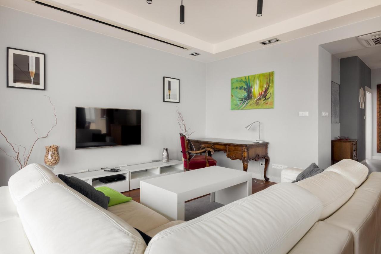 Hlonda Deluxe Apartment With Terrace Варшава Екстер'єр фото